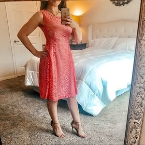 Eva Mendes - Pink Lace Midi Dress